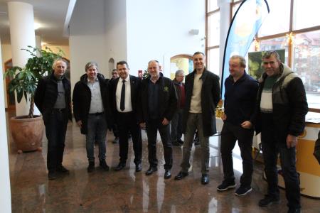 2024-12-06 10-10-19 - 0051